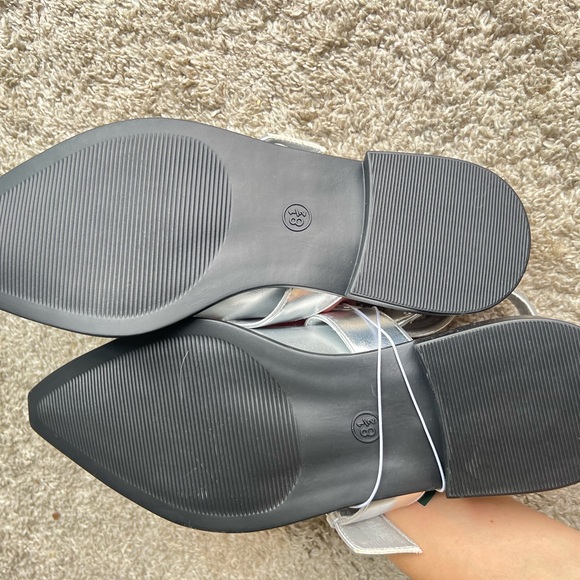 Wild Fable Metallic Silver Flats with Buckle Detail - Picture 3 of 5